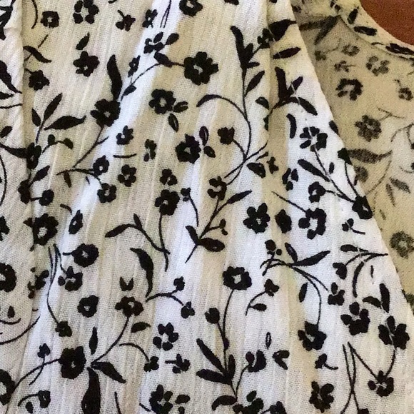 PacSun LA Hearts Floral Cropped Blouse - Picture 4 of 4